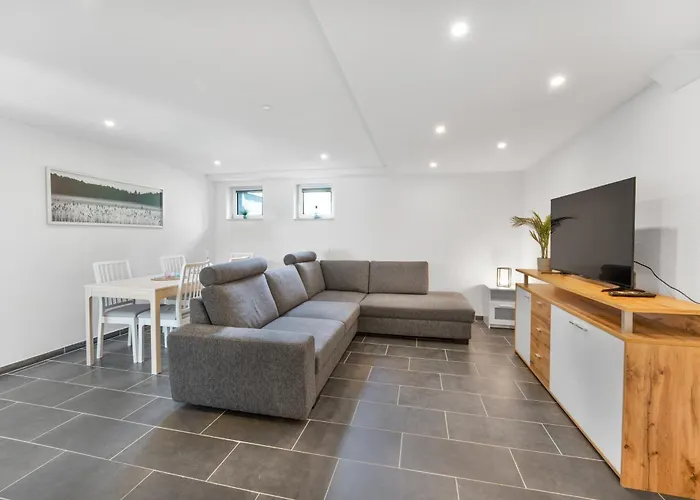 Apartments- Work & Nahe Hannover Adelheidsdorf